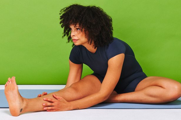 10-hamstring-stretches-your-tight,-achy-legs-will-love